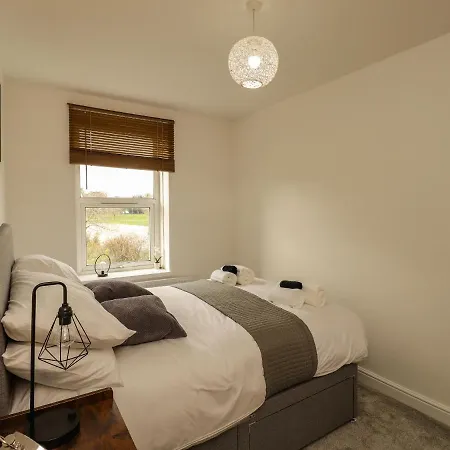 River View 2 Bridge Street كوكيرماوث