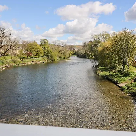 River View 2 Bridge Street
