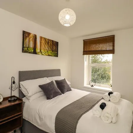 River View 2 Bridge Street كوكيرماوث