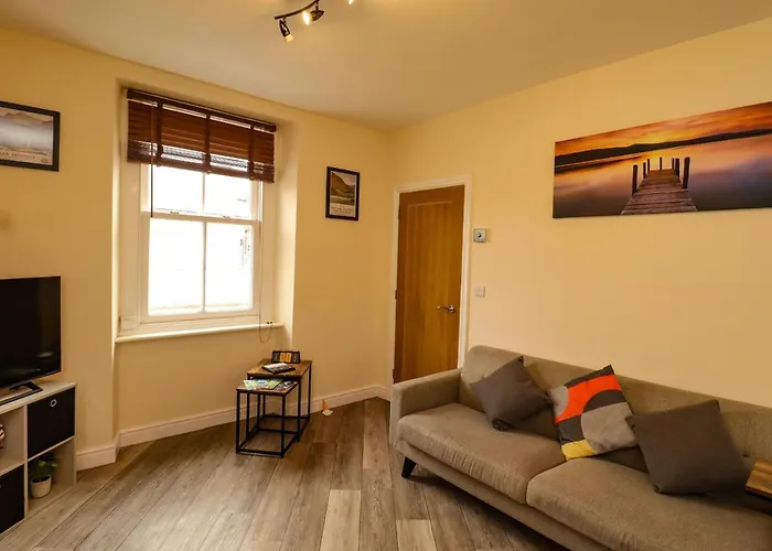 River View 2 Bridge Street Hotel