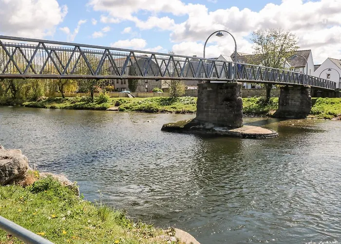 River View 2 Bridge Street Hotel *